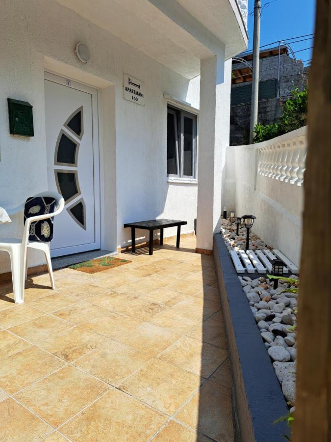 Apartmani Ana-Lora Lopar Exterior foto